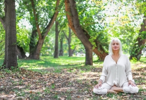 Mindfulness-meditacija-u-prirodi
